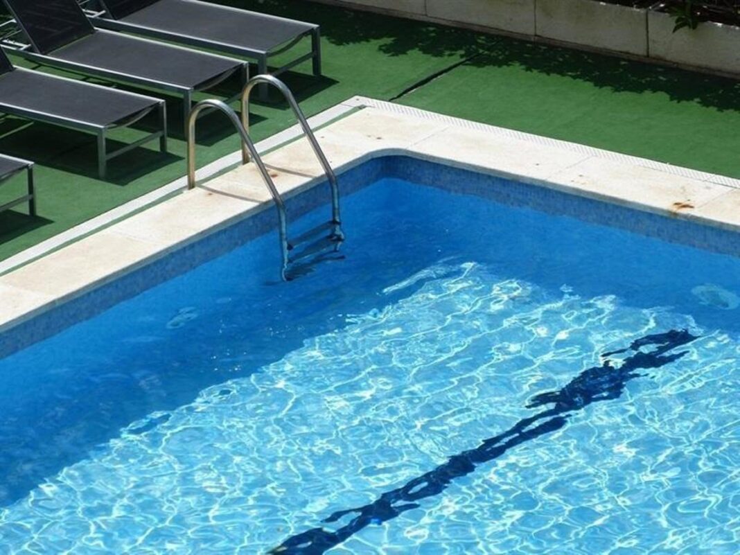 piscinas,-caldo-de-cultivo-de-enfermedades:-que-infecciones-puedes-‘pillar’-y-como-prevenirlas