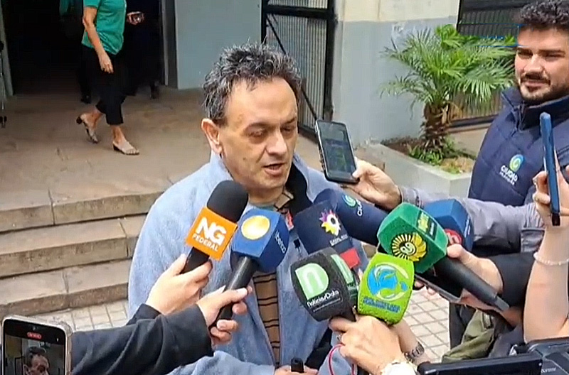 2301954-sufragante-no-vidente-una-experiencia-agradable-porque-se-puede-votar-de-forma-indepe68fec7037e384